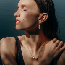 Load image into Gallery viewer, Gold Triple Pearl necklace