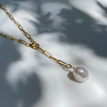 Load image into Gallery viewer, Gold Anker Pearl necklace