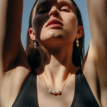 Load image into Gallery viewer, Gold Triple Pearl necklace