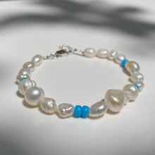 Load image into Gallery viewer, Silver Pearl bracelet