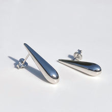 Učitaj sliku u preglednik galerije, Silver Drop earrings