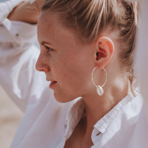 Seashell Maxi Creole earrings