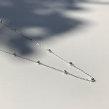 Load image into Gallery viewer, Silver Bead necklace