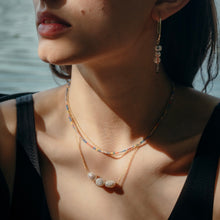 Load image into Gallery viewer, Gold Triple Pearl necklace